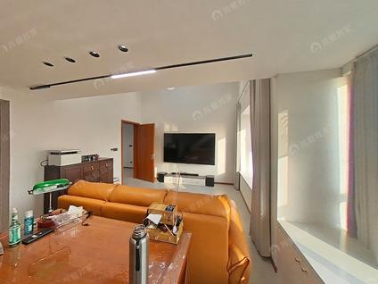 苏州中铁诺德誉园4室3厅137.16平高楼层/共19层