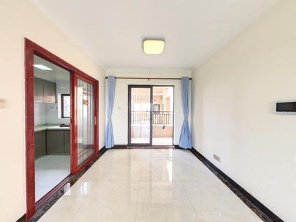 北京绿景后湾4室2厅118.52平低楼层/共17层