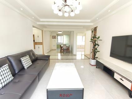 北京金域华府4室2厅136平低楼层/共18层