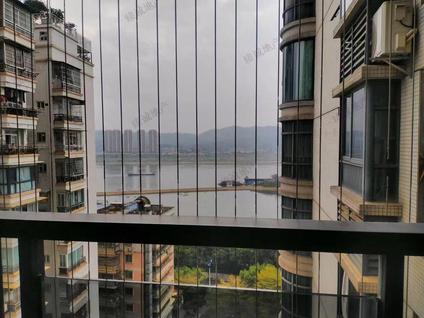 北京灏景尚都B区3室2厅135平中楼层/共25层