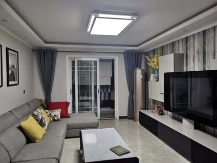 新乡新华园3室2厅144平低楼层/共19层