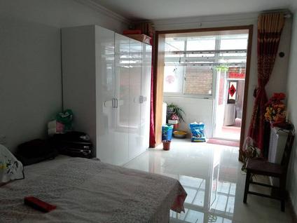 北京水月寺法院宿舍2室1厅70平低楼层/共5层