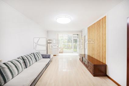 北京旭东嘉园上海沙龙3室1厅117平低楼层/共9层