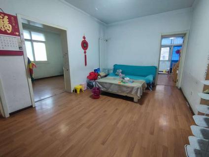 北京二建小区4室1厅109.24平低楼层/共6层