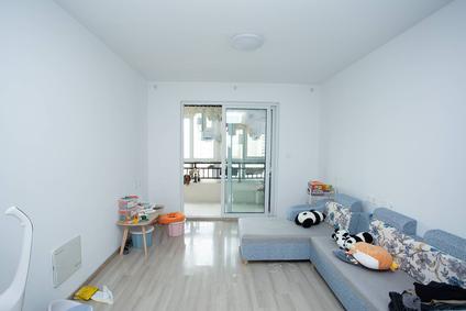 北京保利罗兰春天3室2厅116平高楼层/共24层