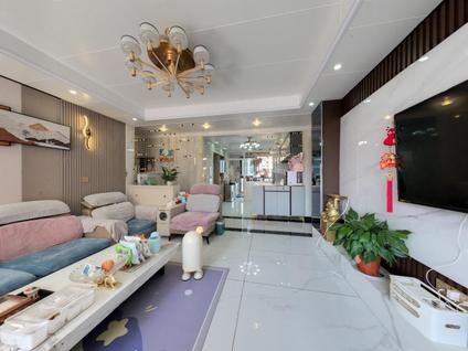 株洲华晨山水印象4室1厅165.94平中楼层/共31层