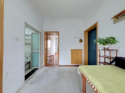 南京利民新村1室1厅38.16平高楼层/共4层