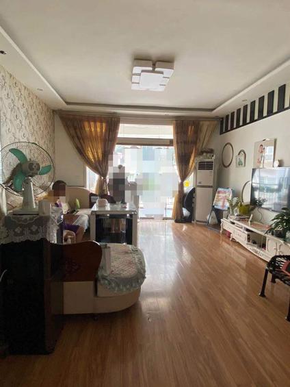 北京新景花园3室1厅114平低楼层/共33层
