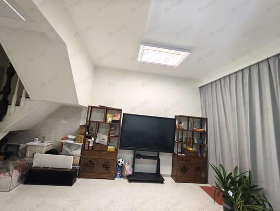 北京富力颂溪苑4室2厅180平低楼层/共1层