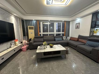 北京昌泰锦园4室2厅154平低楼层/共17层