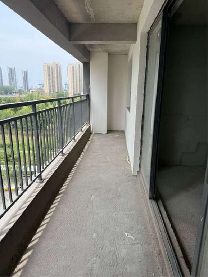 北京泰和公馆3室2厅115平低楼层/共18层