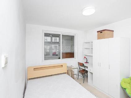 北京竹杆胡同2室1厅68.36平低楼层/共9层