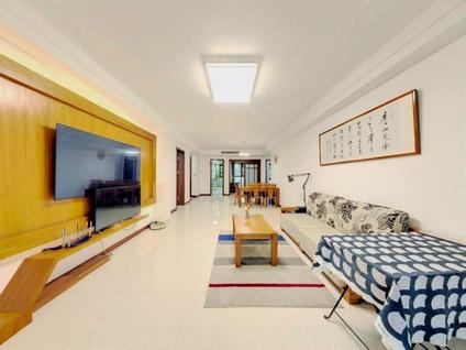 南京五矿九玺台4室1厅137.52平低楼层/共8层