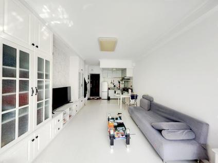 大连保亿丽景山1室1厅50.2平低楼层/共7层