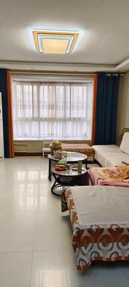 北京圣都金茂豪庭3室2厅125平低楼层/共12层