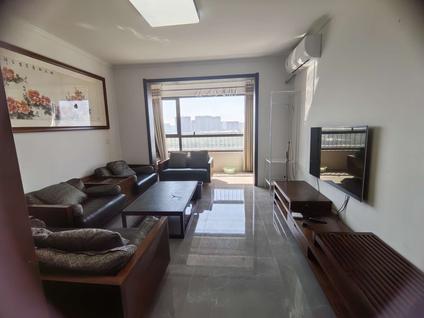 北京空港华府3室2厅136.8平中楼层/共17层