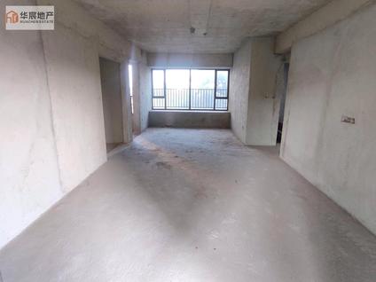 河源十里东岸4室2厅137平低楼层/共24层