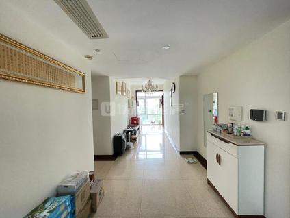 北京天际万象高尔夫花园3室1厅150.4平中楼层/共9层