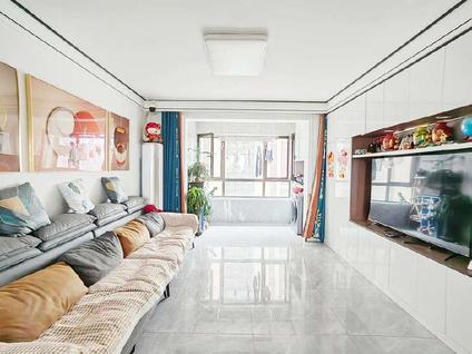 北京泰悦盛景3室2厅136平低楼层/共24层