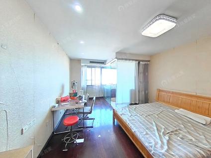 北京新港公寓(新吴)1室1厅42平高楼层/共18层