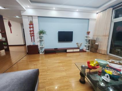荆州锦绣名居3室2厅163平低楼层/共6层