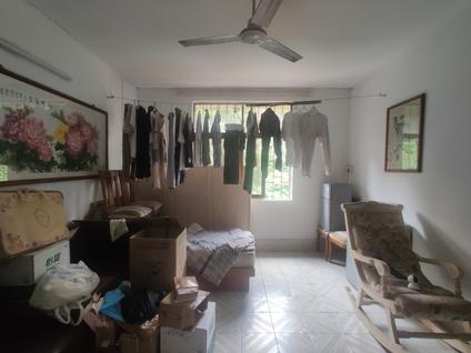 北京红旗街住宅4室2厅115.57平高楼层/共6层