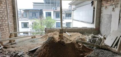 宿州宿州院子小区(南区)5室3厅192.09平低楼层/共3层