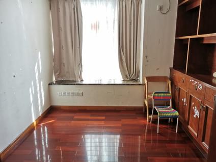 北京六福山庄5室2厅193.5平中楼层/共12层