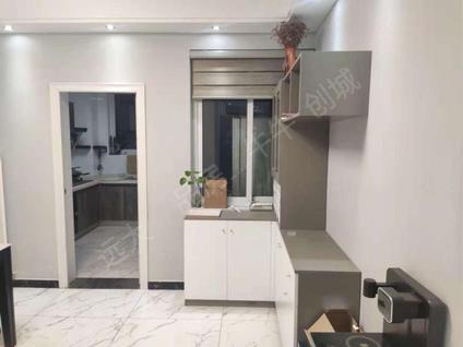 北京三里洋房3室2厅140平高楼层/共11层