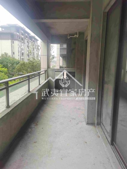 北京正达东阙3室2厅125.8平中楼层/共8层