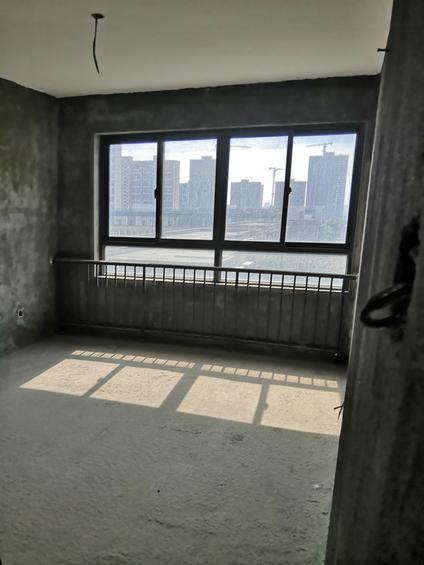北京明发国际城3室2厅105平低楼层/共27层