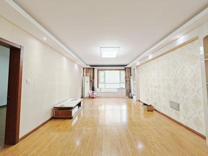 济南鲁商常春藤4室2厅177.39平低楼层/共18层