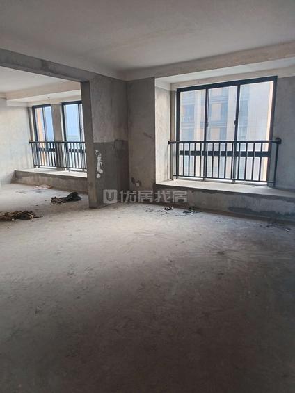 北京城投蓝城蘭园4室2厅187平高楼层/共18层