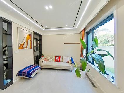 北京海上湾(鹭居)4室2厅135.65平低楼层/共1层