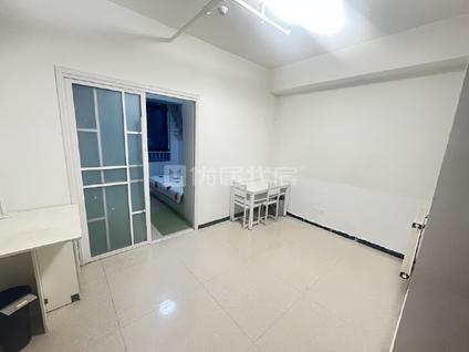 北京国风美唐综合楼1室1厅60.39平中楼层/共17层