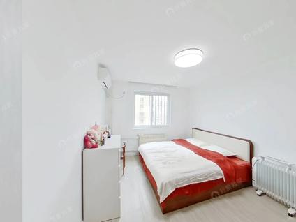 北京汇达公寓1室1厅67.3平中楼层/共26层