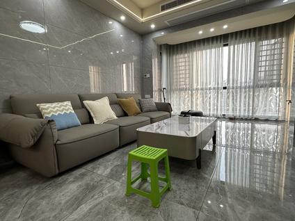 北京豪江华庭3室2厅105平高楼层/共33层