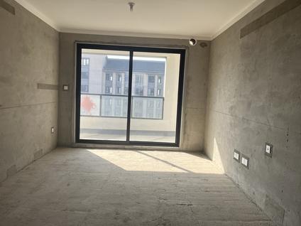 北京绿城春风江南3室2厅120平高楼层/共14层