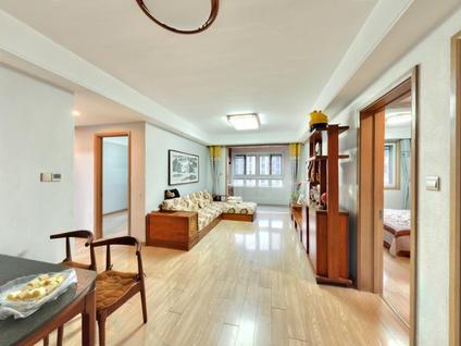 北京万科弘阳结庐3室2厅114.64平低楼层/共18层