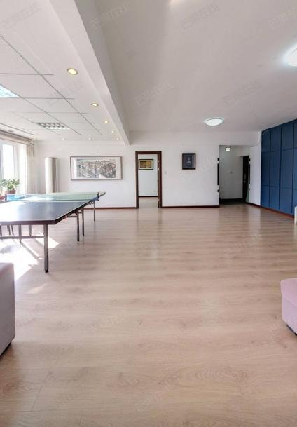 北京崇山公务员住宅区2室1厅123平低楼层/共11层