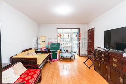 北京中海城(圣朝菲)3室2厅134.91平低楼层/共9层