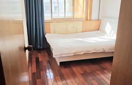 秦皇岛军工里2室2厅118平中楼层/共7层