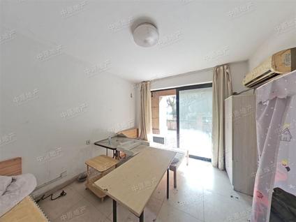 北京绿苑新城4室2厅139.37平低楼层/共18层