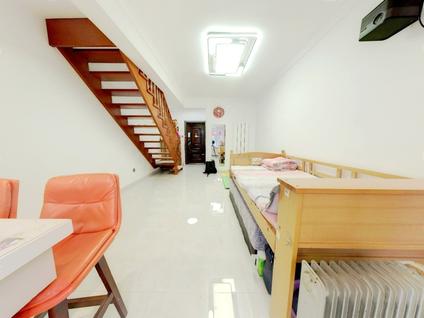 北京中正悦湾2室1厅78.07平低楼层/共18层