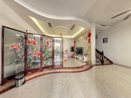 北京亨泰山庄5室3厅225.1平低楼层/共1层