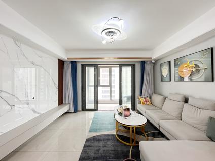 北京弘阳云峯(北区)4室2厅144.04平低楼层/共33层