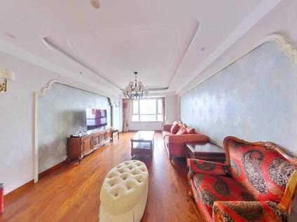 北京颐和星海3室2厅174.29平高楼层/共37层