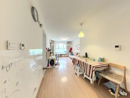 北京万科四季雅园3室2厅89.62平中楼层/共8层