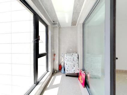 太原中海国际社区(观邸)3室1厅100.82平低楼层/共33层