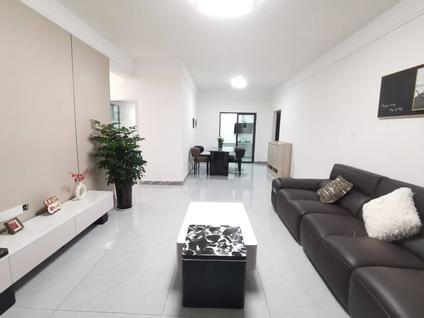 北京香江国际3室2厅123.57平低楼层/共21层